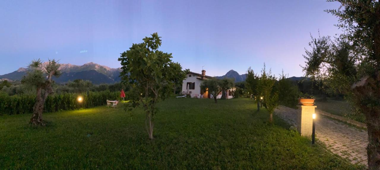 La Casetta Di Trignano Isola del Gran Sasso d'Italia Bagian luar foto
